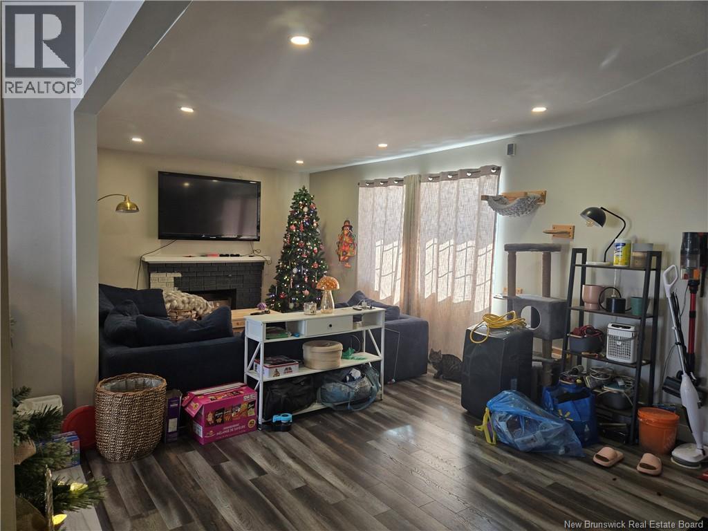 89 Mount Royal Boulevard, Moncton, New Brunswick E1E 2V3 - Photo 4 - NB133540