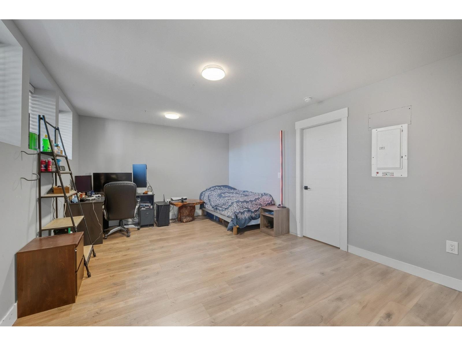 8689 Cedar Street, Mission, British Columbia  V4S 0E3 - Photo 30 - R3089705