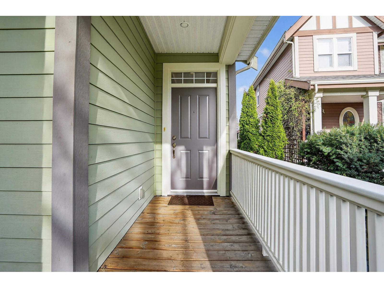 5843 Shawnigan Drive, Garrison Crossing, Chilliwack, British Columbia  V2R 0A8 - Photo 3 - R3090741