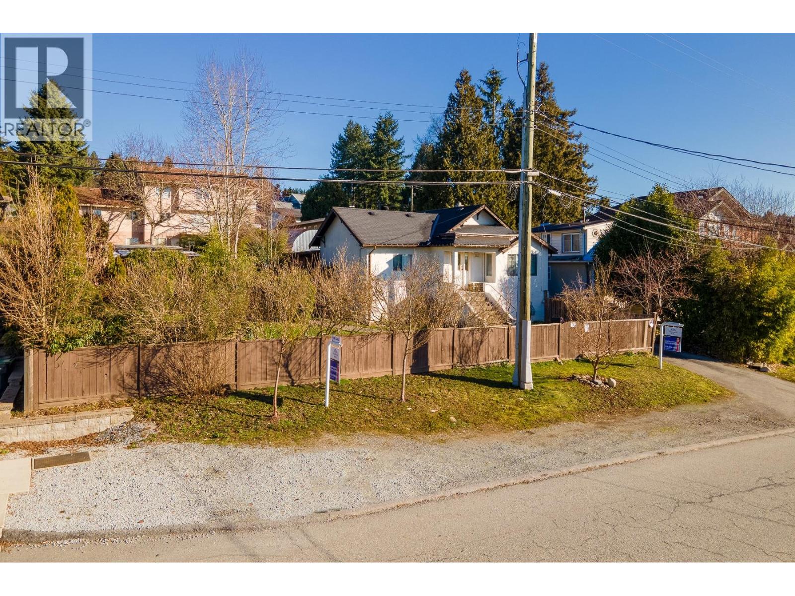 1111 CARTIER AVENUE, Coquitlam, British Columbia