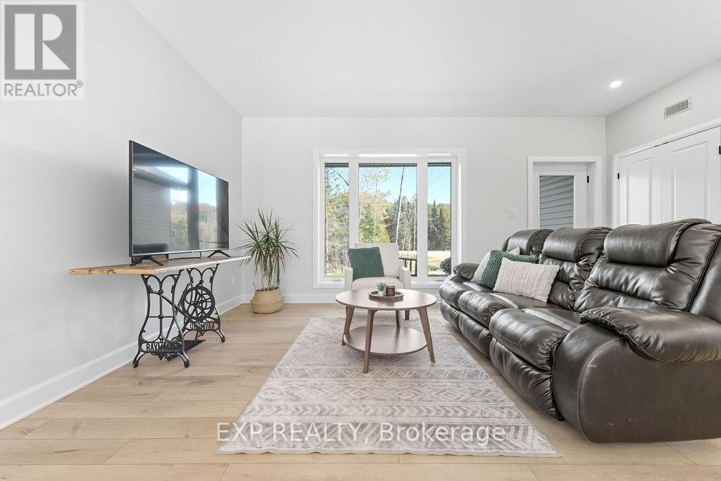 2394a Hwy 132 Highway, Admaston/bromley, Ontario  K7V 3Z7 - Photo 19 - X12798842