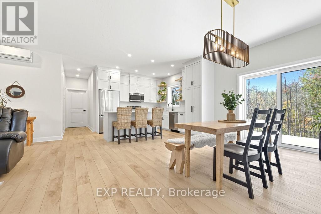 2394a Hwy 132 Highway, Admaston/bromley, Ontario  K7V 3Z7 - Photo 25 - X12798842