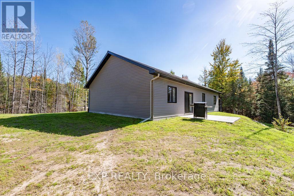 2394a Hwy 132 Highway, Admaston/bromley, Ontario  K7V 3Z7 - Photo 9 - X12798842