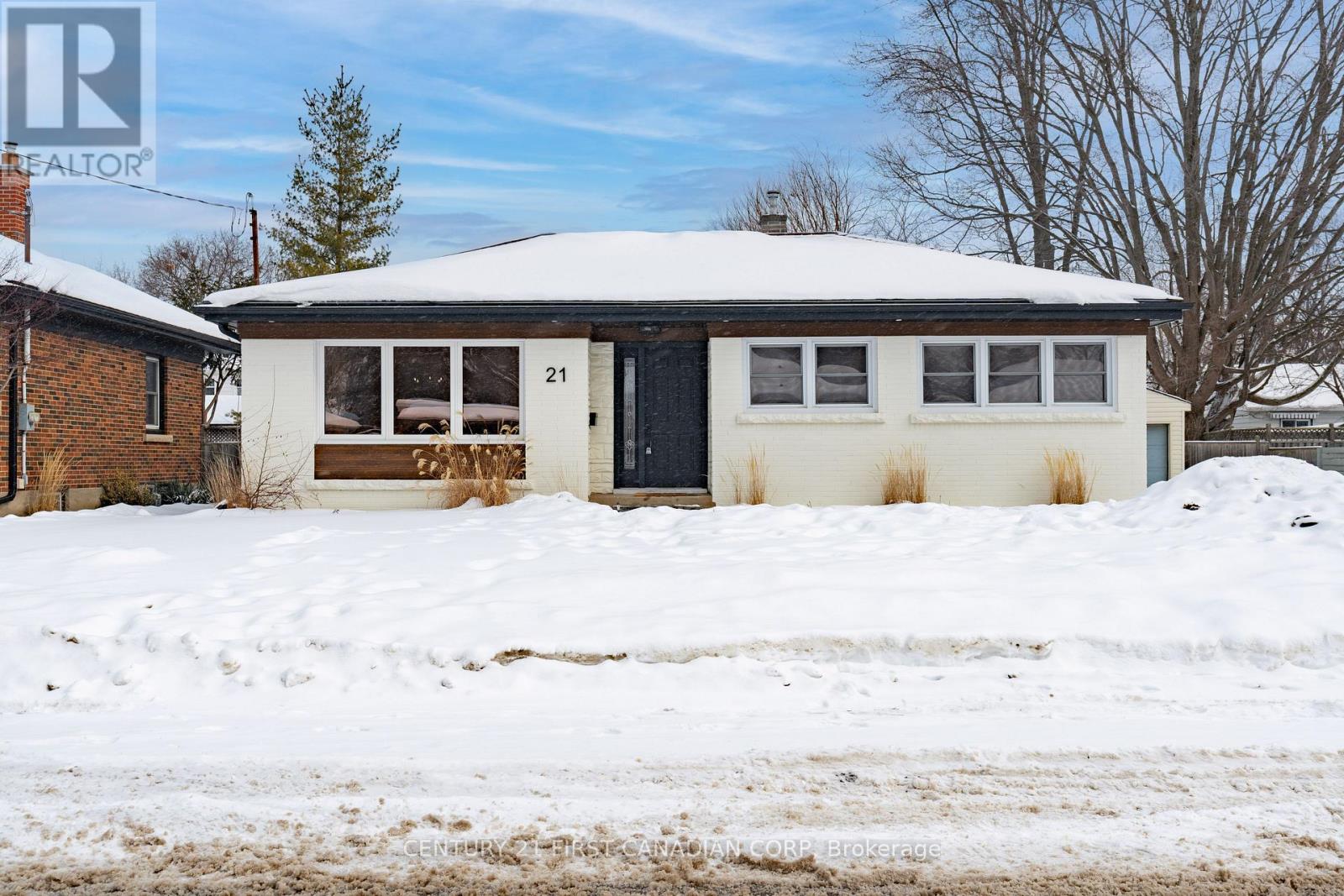 21 Beverly Road, Brantford, Ontario  N3S 6W6 - Photo 4 - X12798912