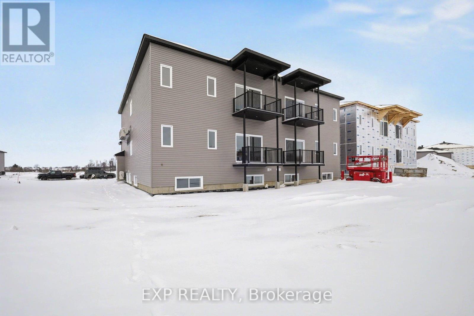 440 Falcon Lane, Russell, Ontario  K4R 0M5 - Photo 15 - X12785198