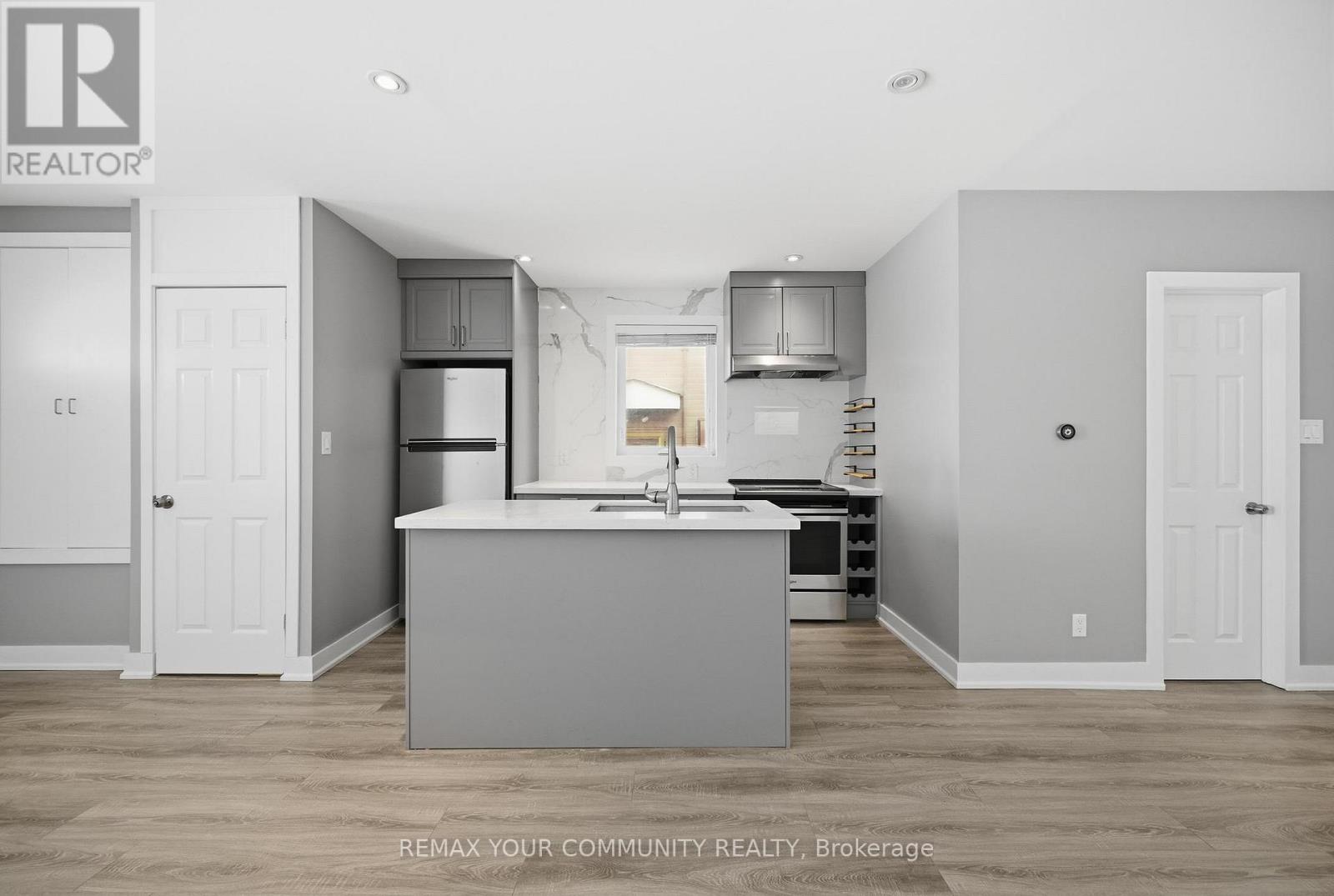 172 Times Road, Toronto, Ontario  M6B 3M6 - Photo 6 - W12780396