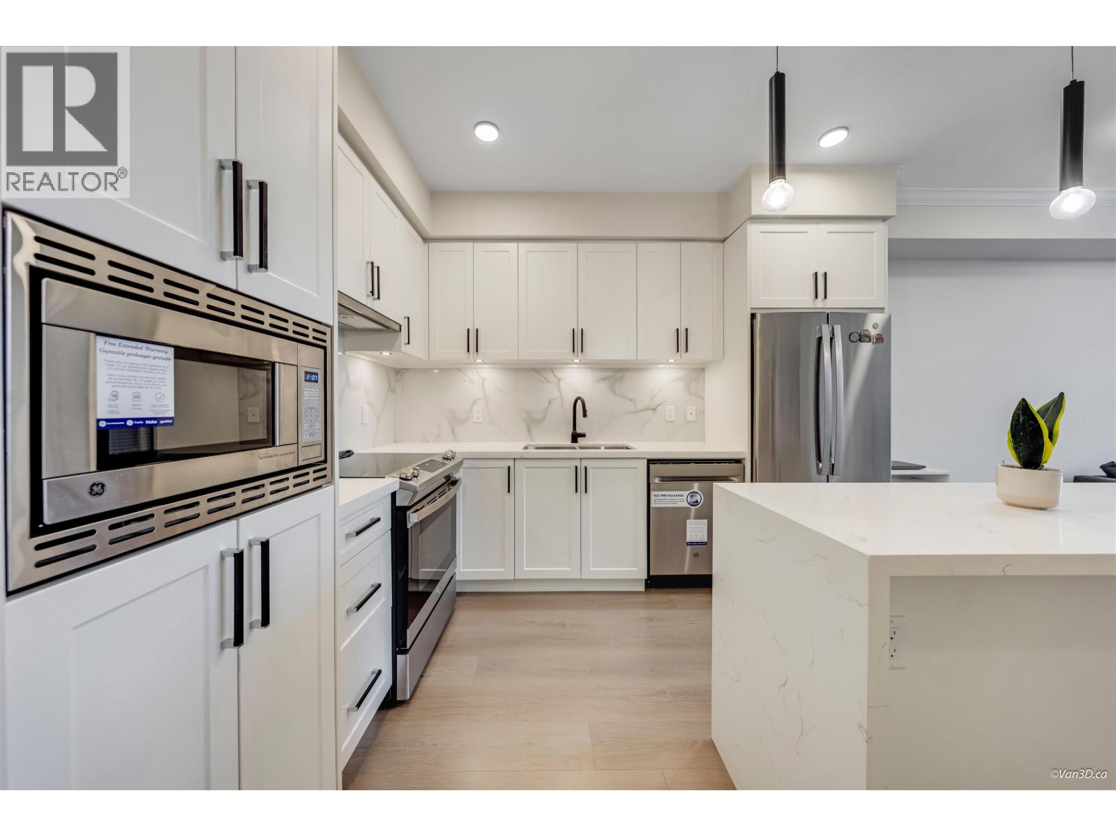 111 12109 223 Street, Maple Ridge, British Columbia  V2X 6X1 - Photo 7 - R3091080