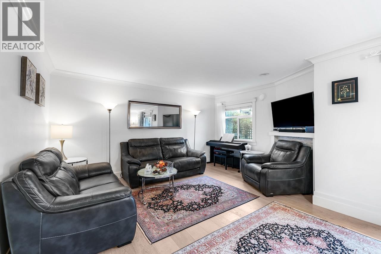 38 889 Tobruck Avenue, North Vancouver, British Columbia  V7P 1V9 - Photo 3 - R3091132