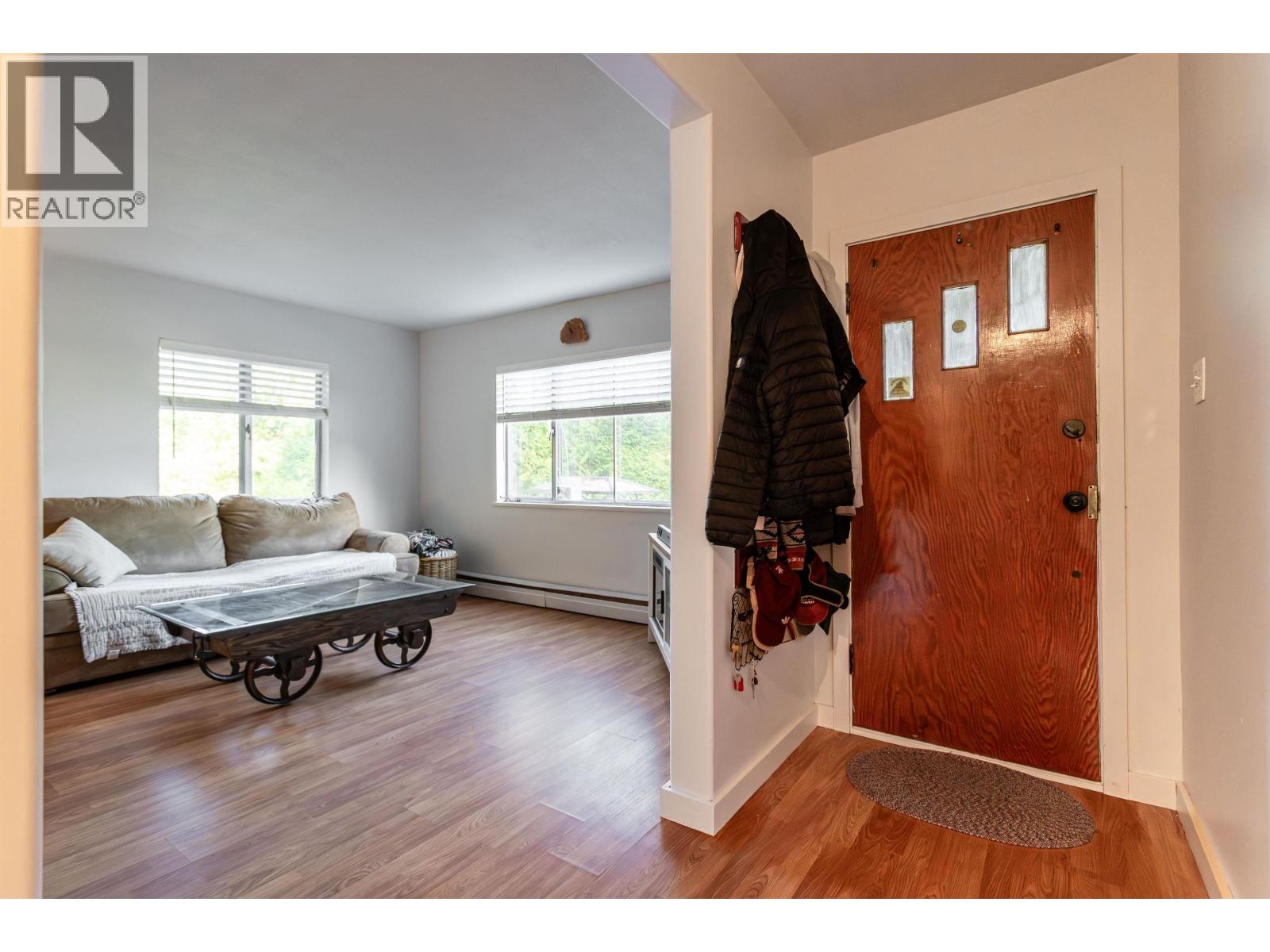 2210 Hope Street, Port Moody, British Columbia  V3H 3E4 - Photo 5 - R3091121