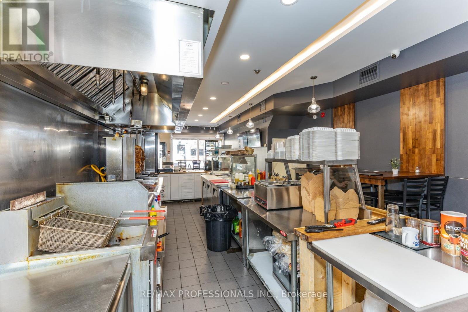 495 Bloor Street W, Toronto, Ontario  M5S 1Y2 - Photo 15 - C12798890