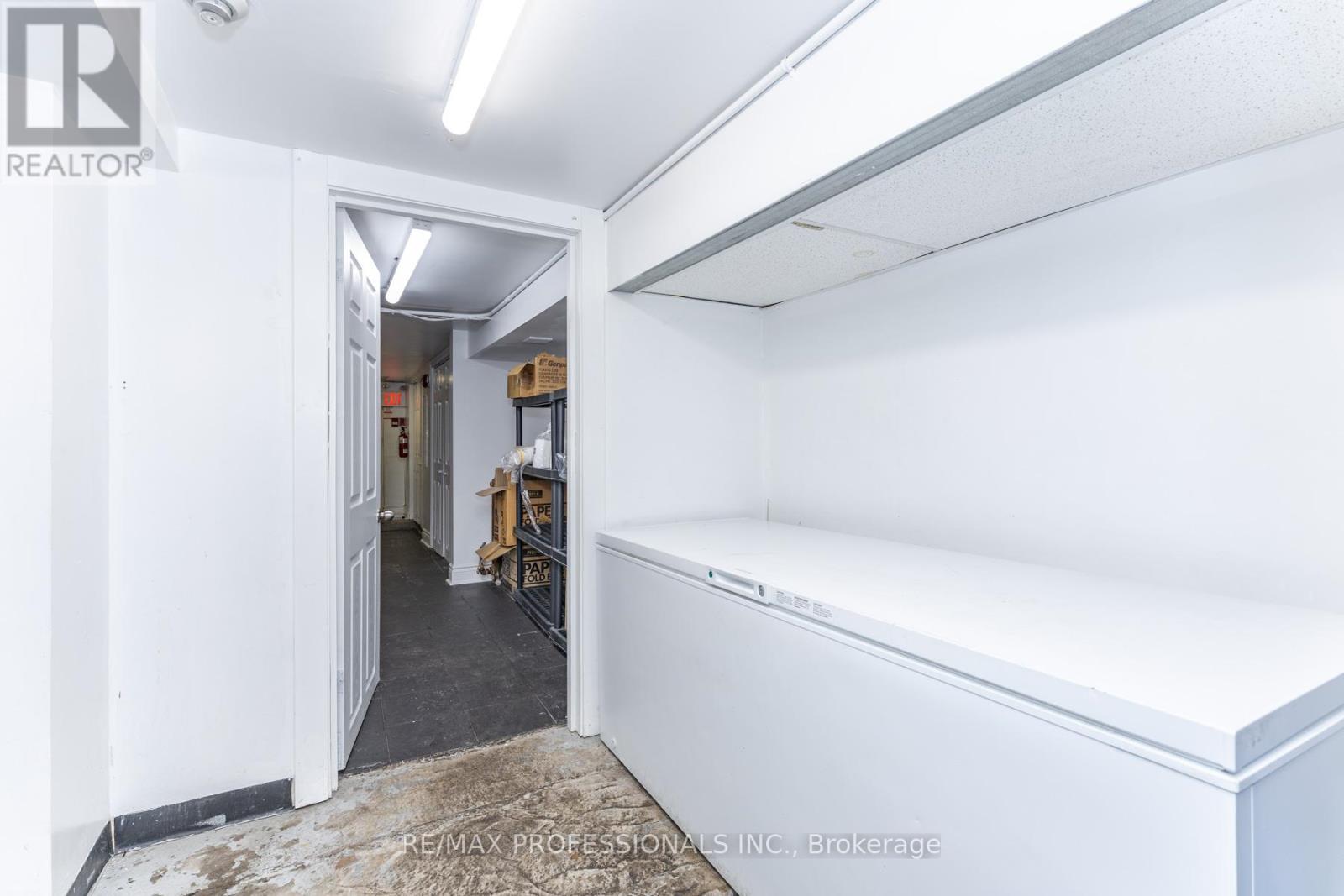 495 Bloor Street W, Toronto, Ontario  M5S 1Y2 - Photo 26 - C12798890