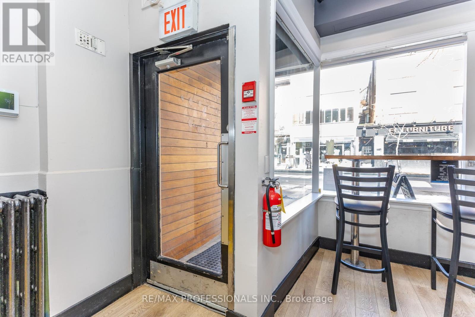 495 Bloor Street W, Toronto, Ontario  M5S 1Y2 - Photo 4 - C12798890