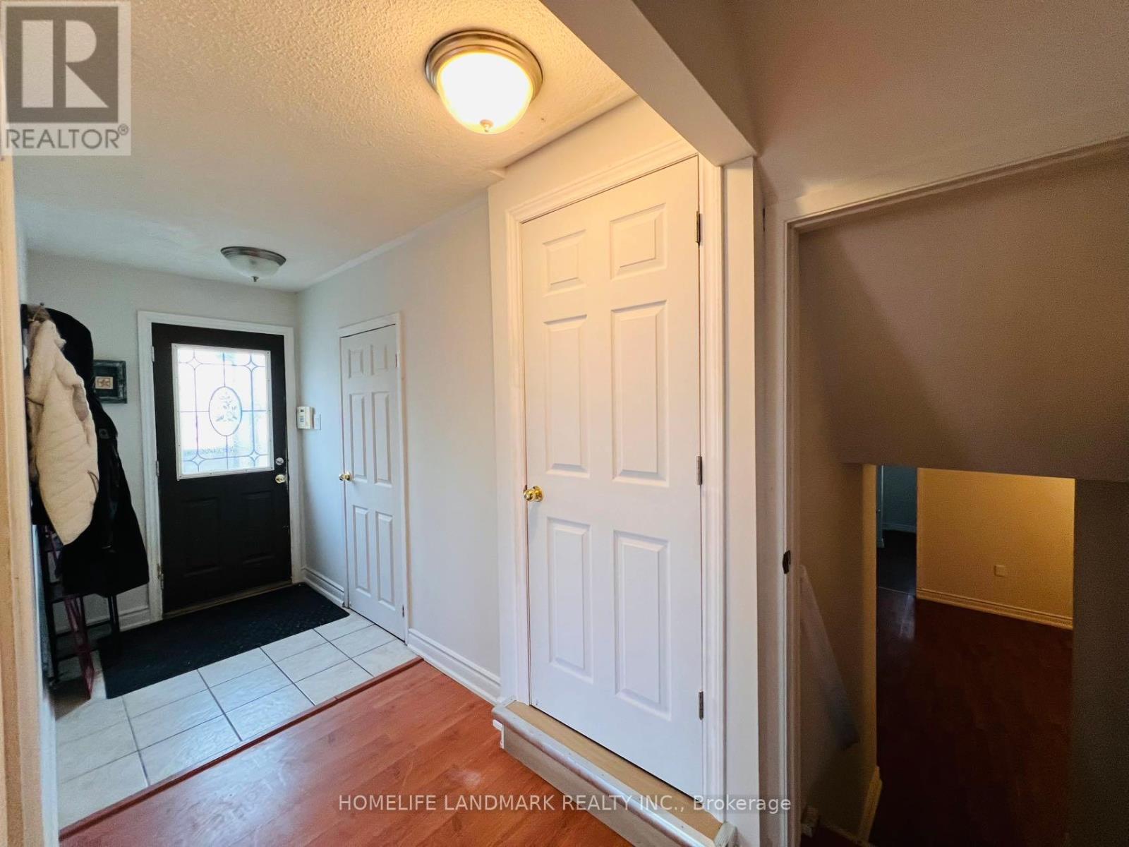 Ground - 1262 Napier Crescent, Oakville, Ontario  L6H 2A4 - Photo 4 - W12658866