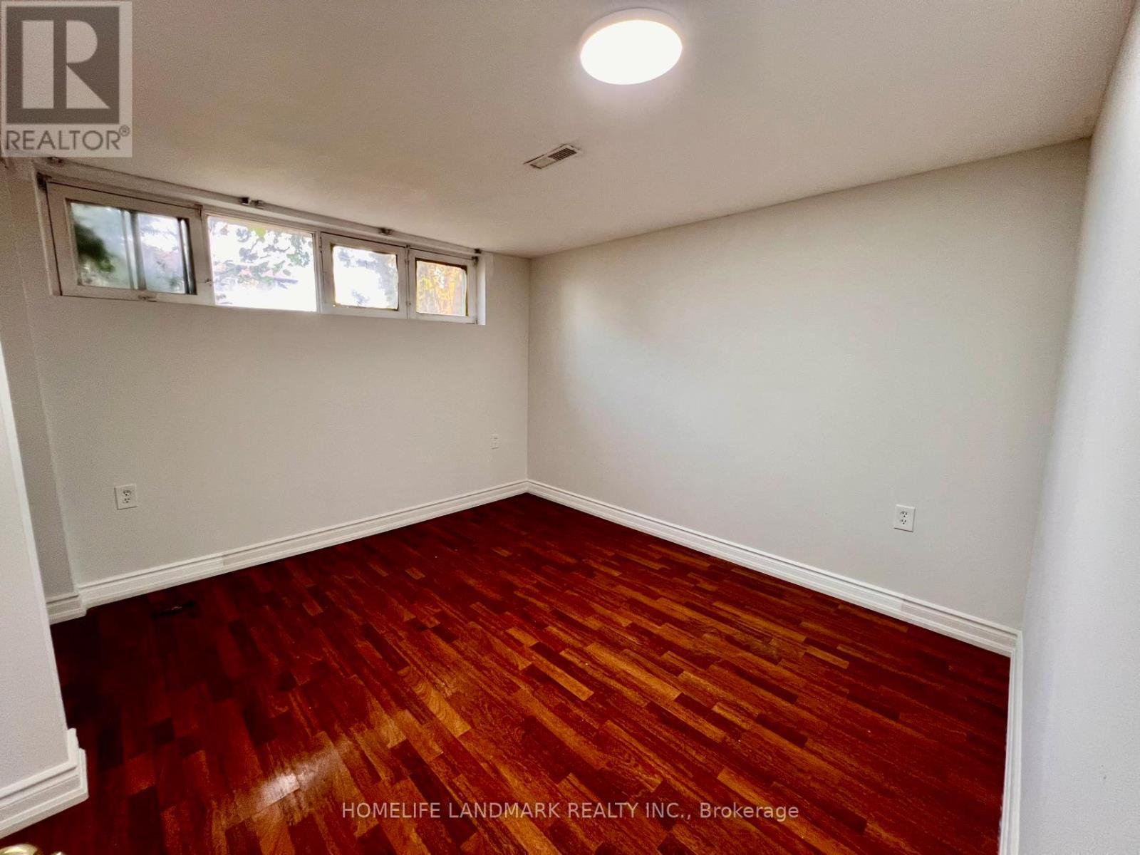 Ground - 1262 Napier Crescent, Oakville, Ontario  L6H 2A4 - Photo 9 - W12658866