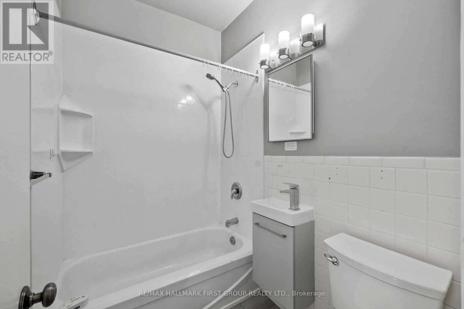 143 Walton Street, Port Hope, Ontario  L1A 1N4 - Photo 31 - X12551264