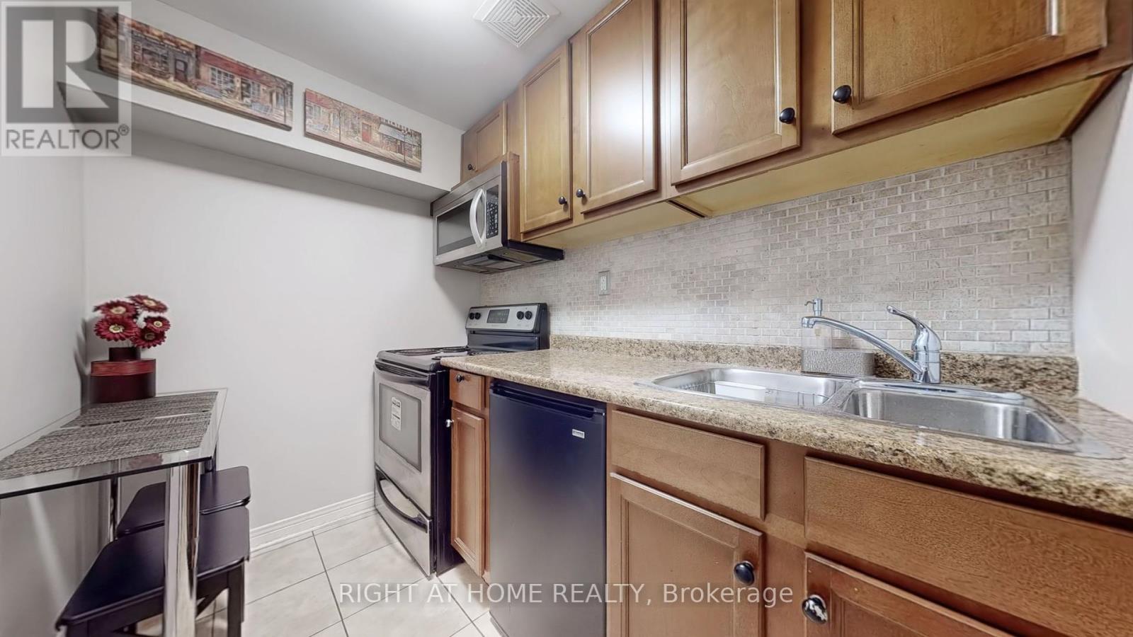 49 Wilkes Crescent, Toronto, Ontario  M1L 0B4 - Photo 36 - E12798892