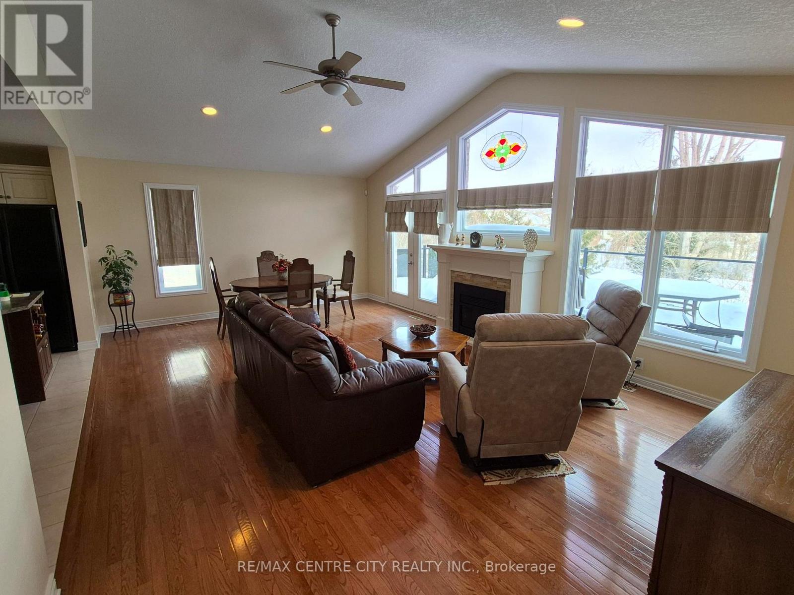 17 Hickory Lane, St. Thomas, Ontario  N5R 6K8 - Photo 11 - X12691422