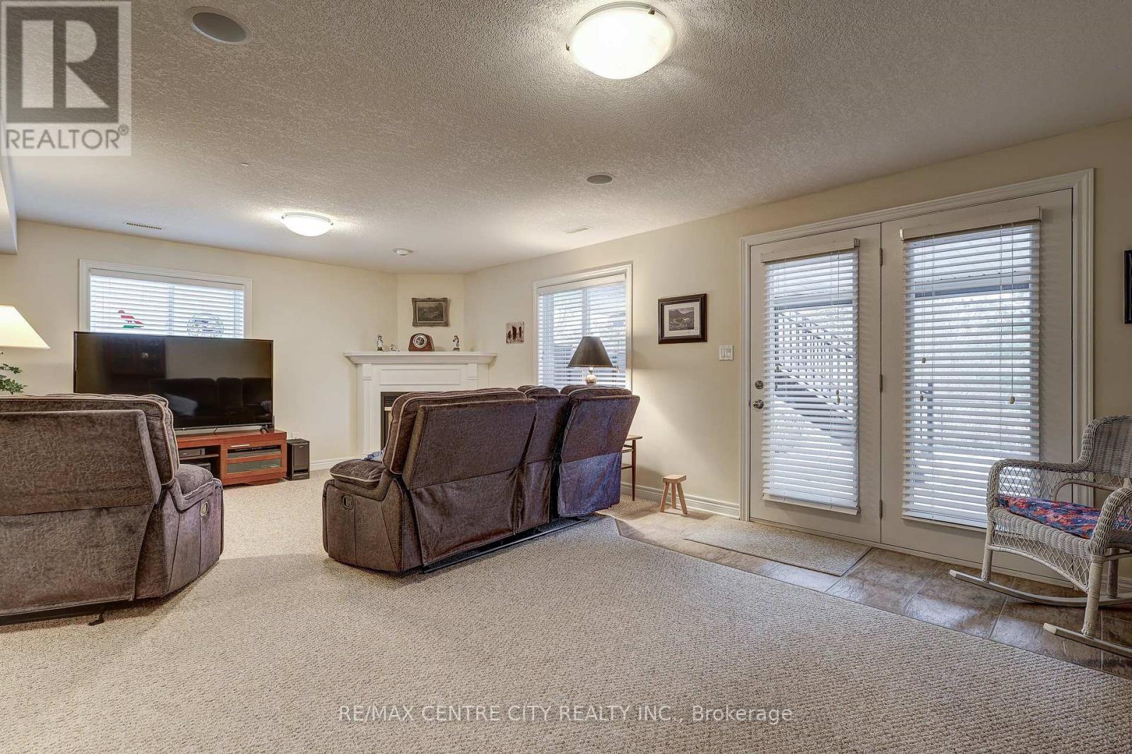 17 Hickory Lane, St. Thomas, Ontario  N5R 6K8 - Photo 27 - X12691422