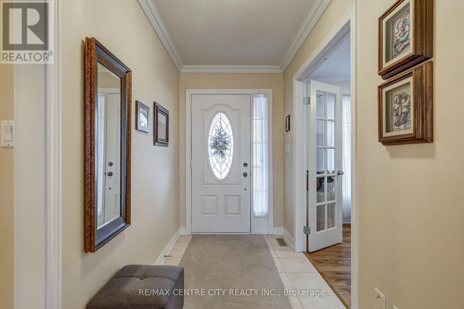 17 Hickory Lane, St. Thomas, Ontario  N5R 6K8 - Photo 7 - X12691422