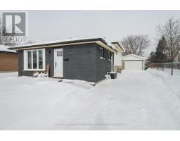 42 NEWLEAF CRESCENT, Welland, Ontario