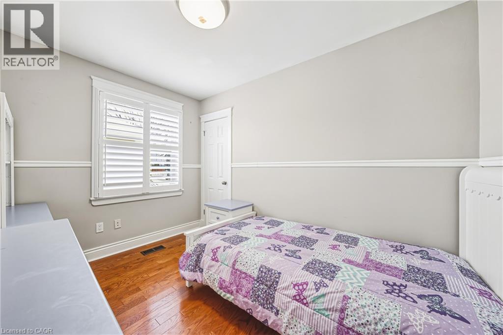 165 E 38th Street, Hamilton, Ontario  L8V 4E8 - Photo 11 - 40805965