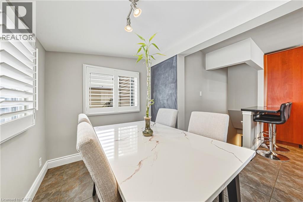 165 E 38th Street, Hamilton, Ontario  L8V 4E8 - Photo 21 - 40805965