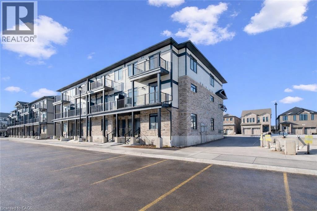 51 LOMOND Lane, Kitchener, Ontario