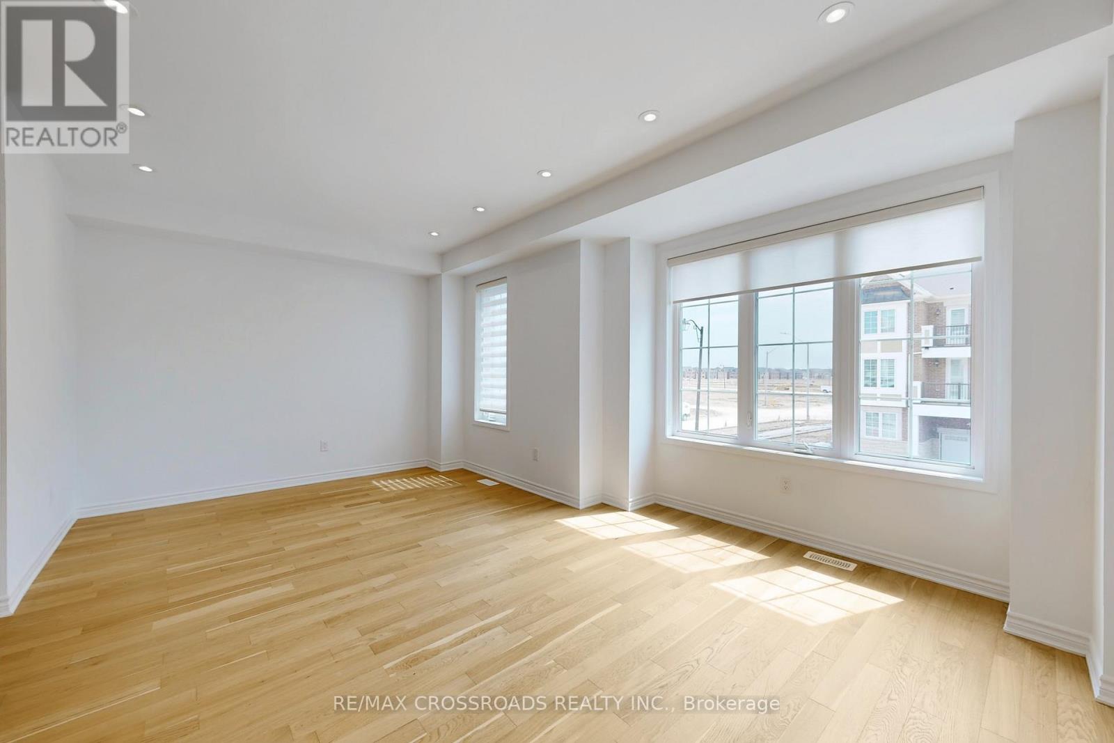 34 Avani Avenue, Markham, Ontario  L6C 3M3 - Photo 5 - N12798810