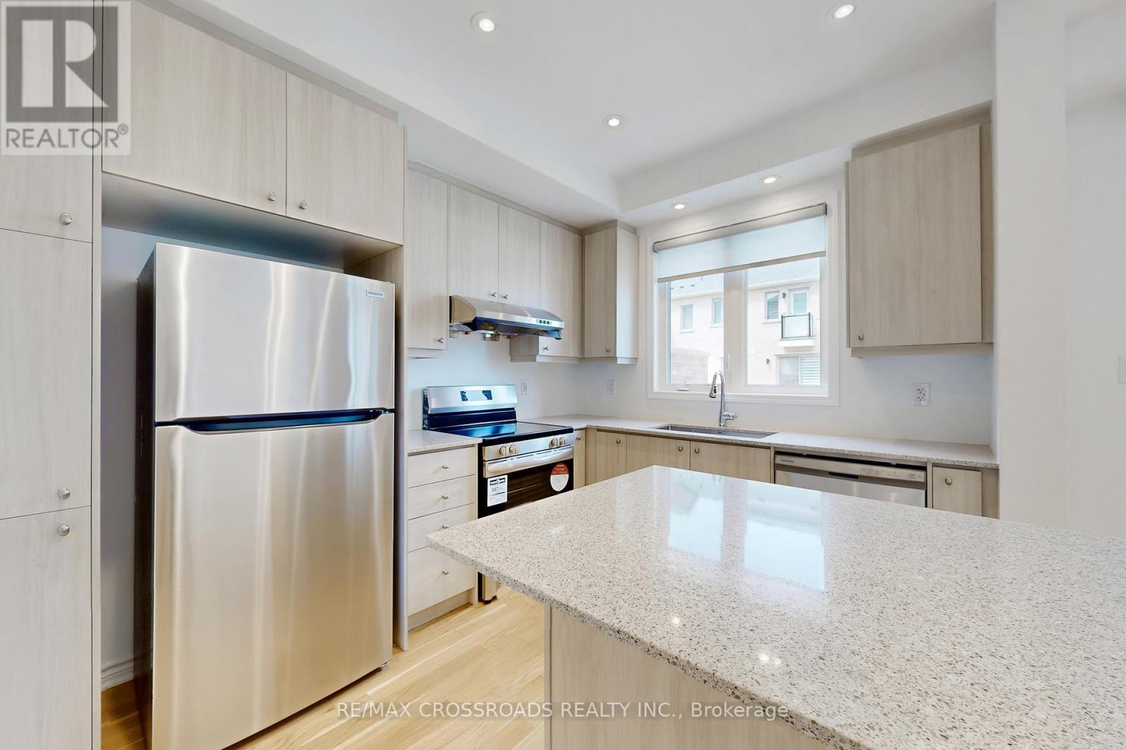 34 Avani Avenue, Markham, Ontario  L6C 3M3 - Photo 9 - N12798810