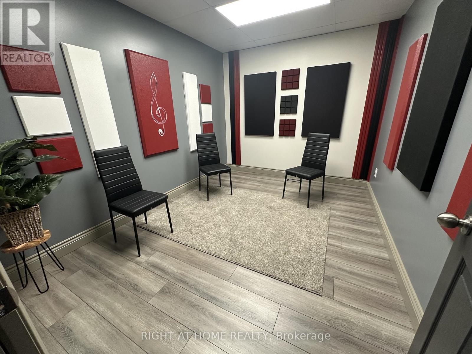 4 - 1228 Gorham Street, Newmarket, Ontario  L3Y 8Z1 - Photo 21 - N12798814