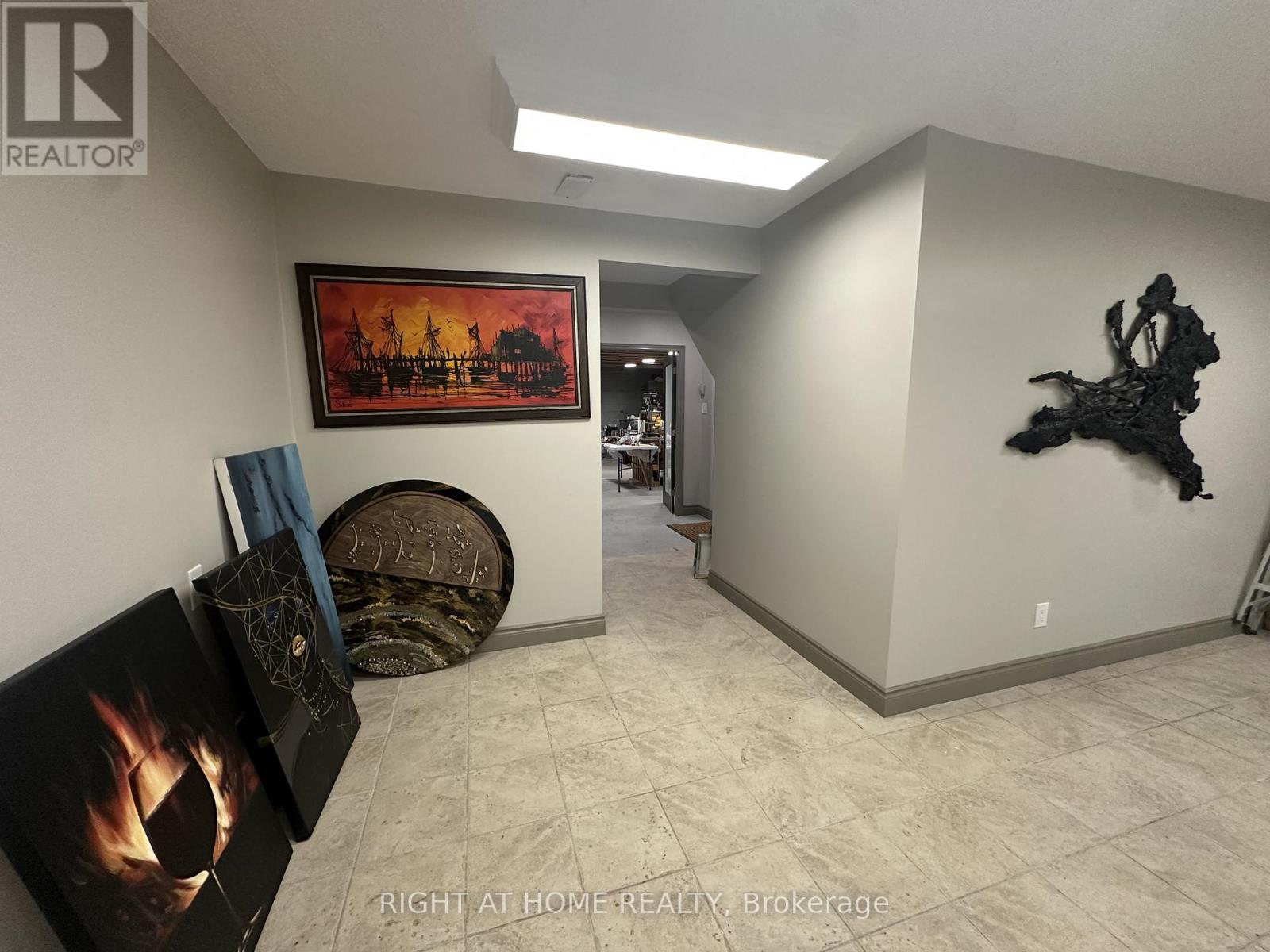 4 - 1228 Gorham Street, Newmarket, Ontario  L3Y 8Z1 - Photo 6 - N12798814