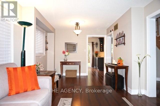 167 Stephenson Crescent, Richmond Hill, Ontario  L4C 5T3 - Photo 8 - N12798922