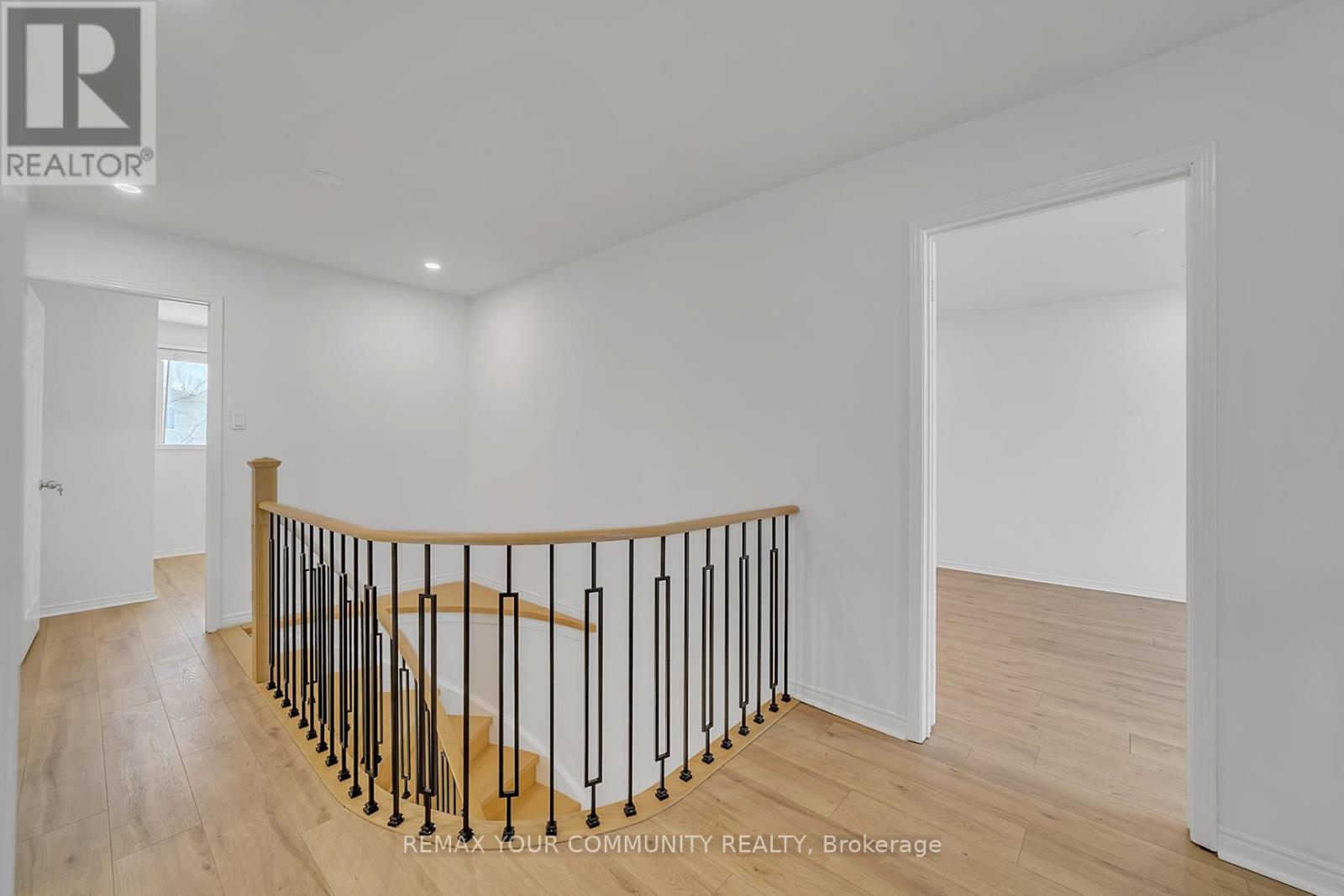 391 Hickling Trail, Barrie (Grove East), Ontario  L4M 6A9 - Photo 19 - S12798822