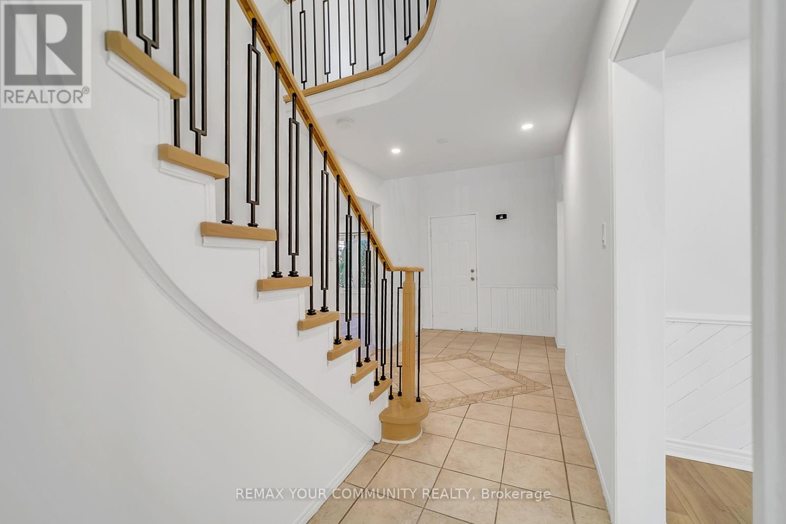 391 Hickling Trail, Barrie (Grove East), Ontario  L4M 6A9 - Photo 8 - S12798822