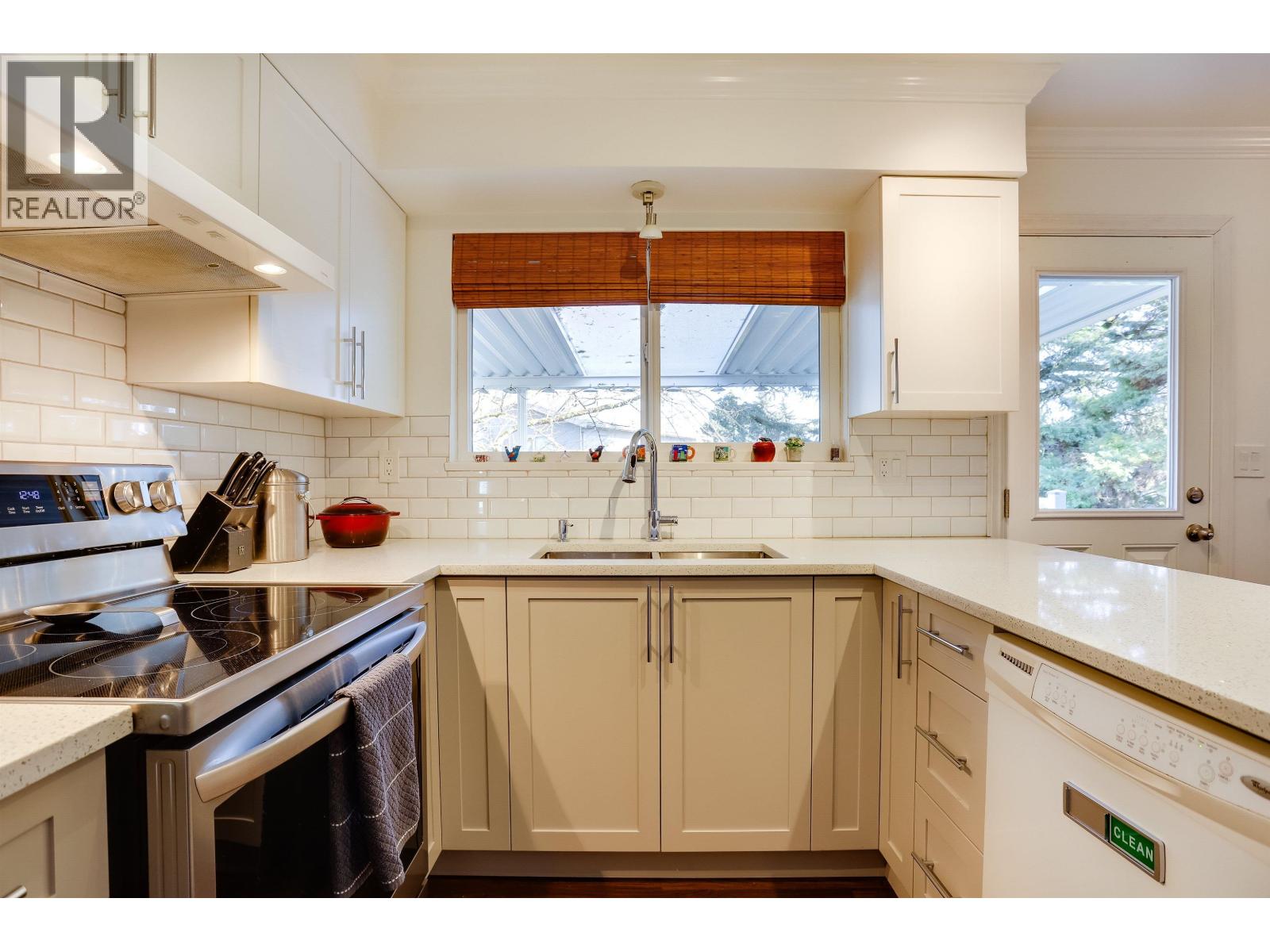 8271 Rosehill Drive, Richmond, British Columbia  V7A 2J6 - Photo 10 - R3090719