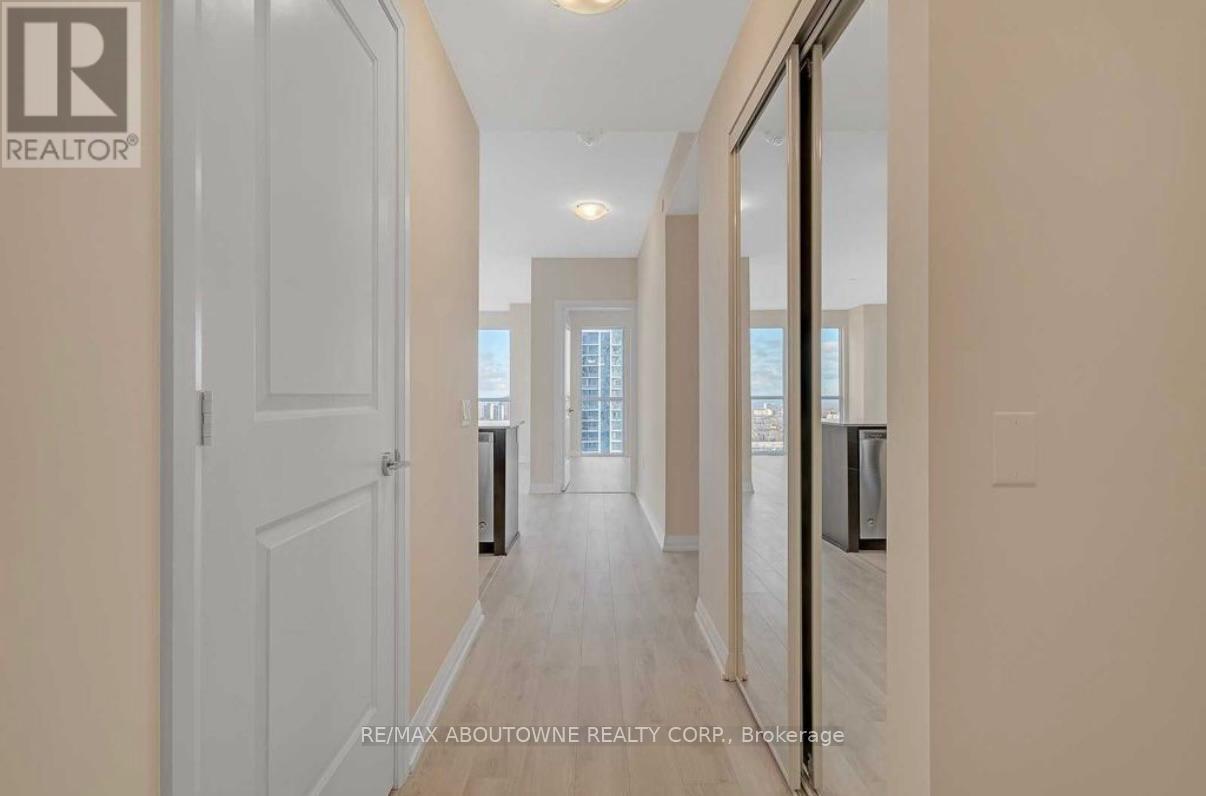 1713 - 35 Watergarden Drive, Mississauga, Ontario  L5R 0G8 - Photo 2 - W12798848