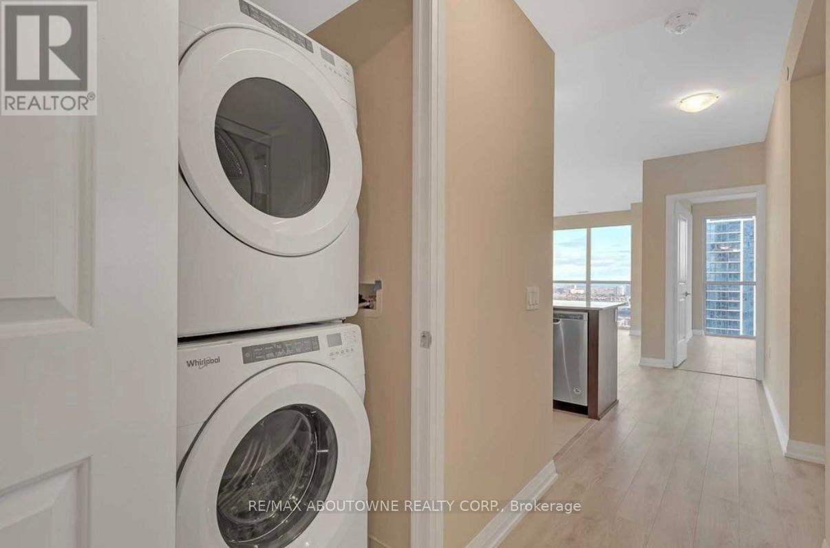 1713 - 35 Watergarden Drive, Mississauga, Ontario  L5R 0G8 - Photo 7 - W12798848