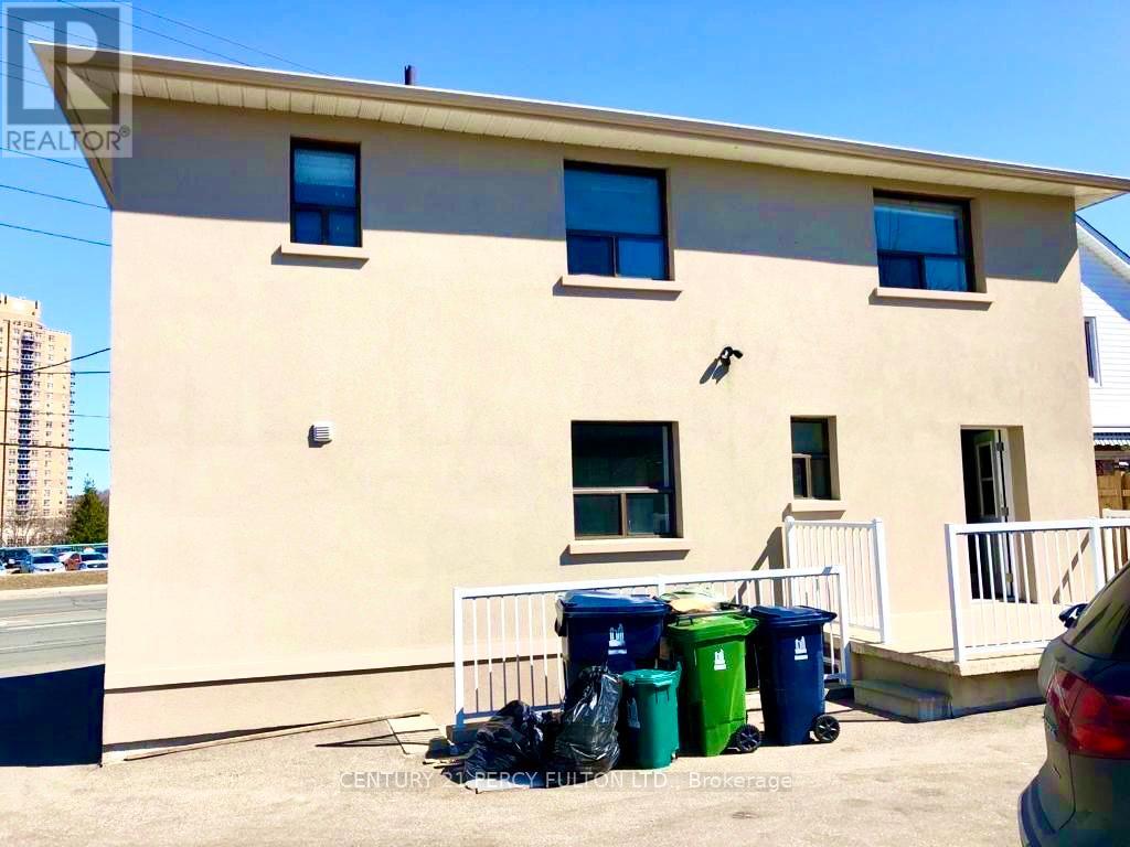 2 - 952 Scarlett Road, Toronto, Ontario  M9P 2V6 - Photo 11 - W12798884