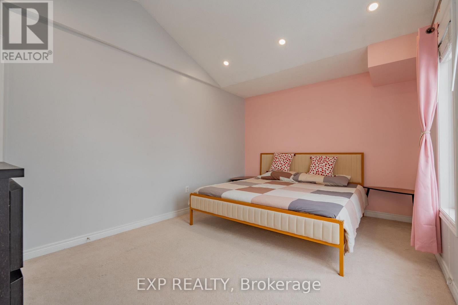 54 Delphinium Way, Brampton, Ontario  L7A 0N4 - Photo 33 - W12798898