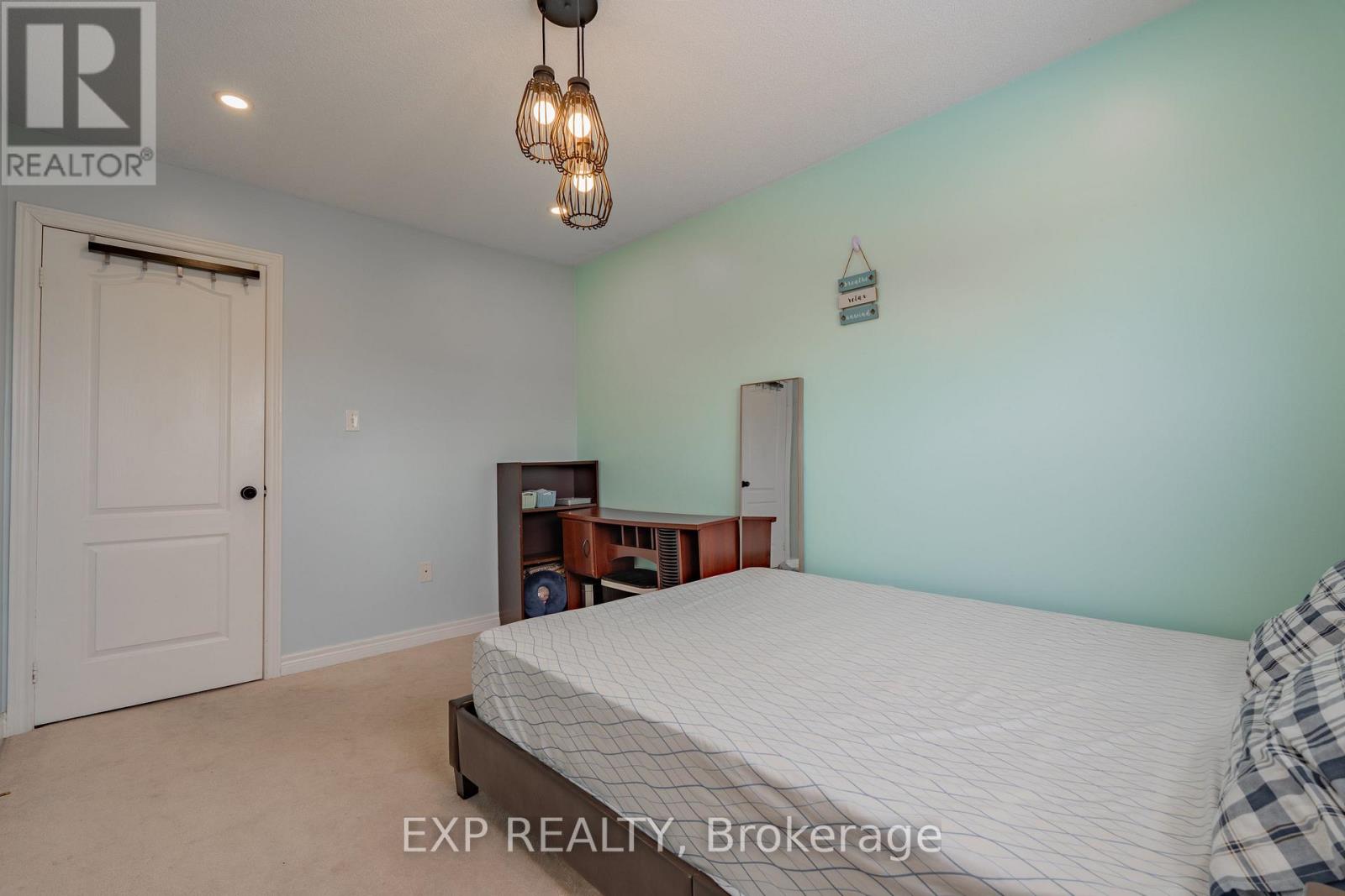 54 Delphinium Way, Brampton, Ontario  L7A 0N4 - Photo 36 - W12798898