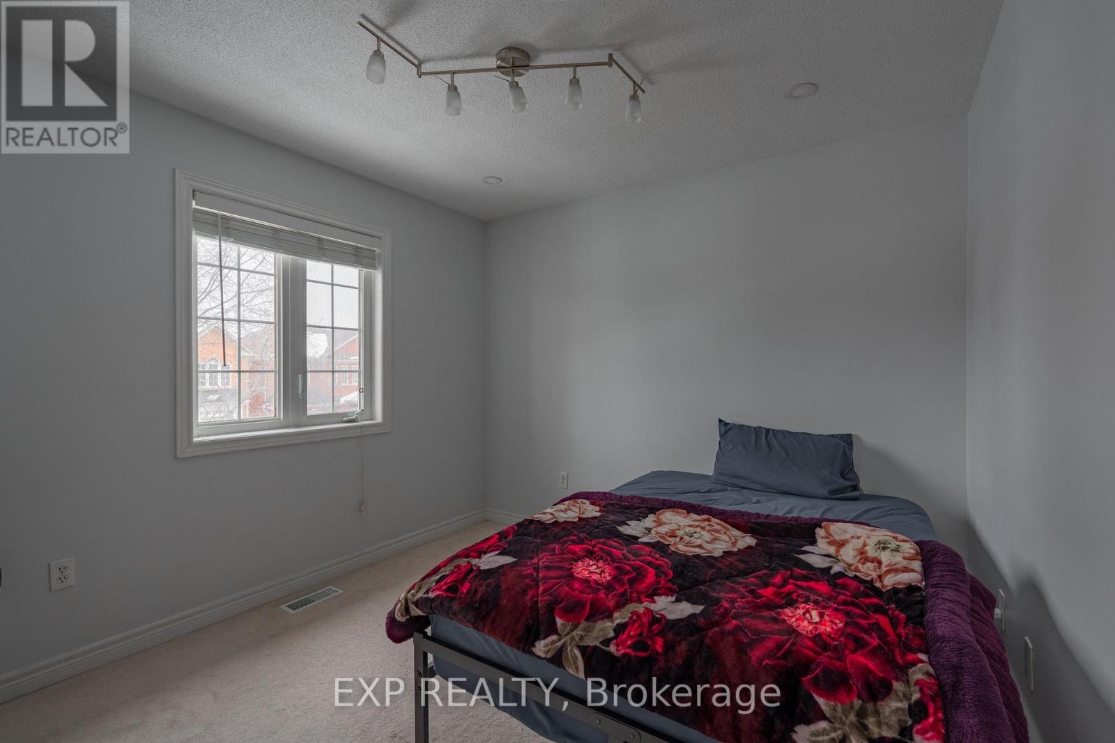 54 Delphinium Way, Brampton, Ontario  L7A 0N4 - Photo 37 - W12798898