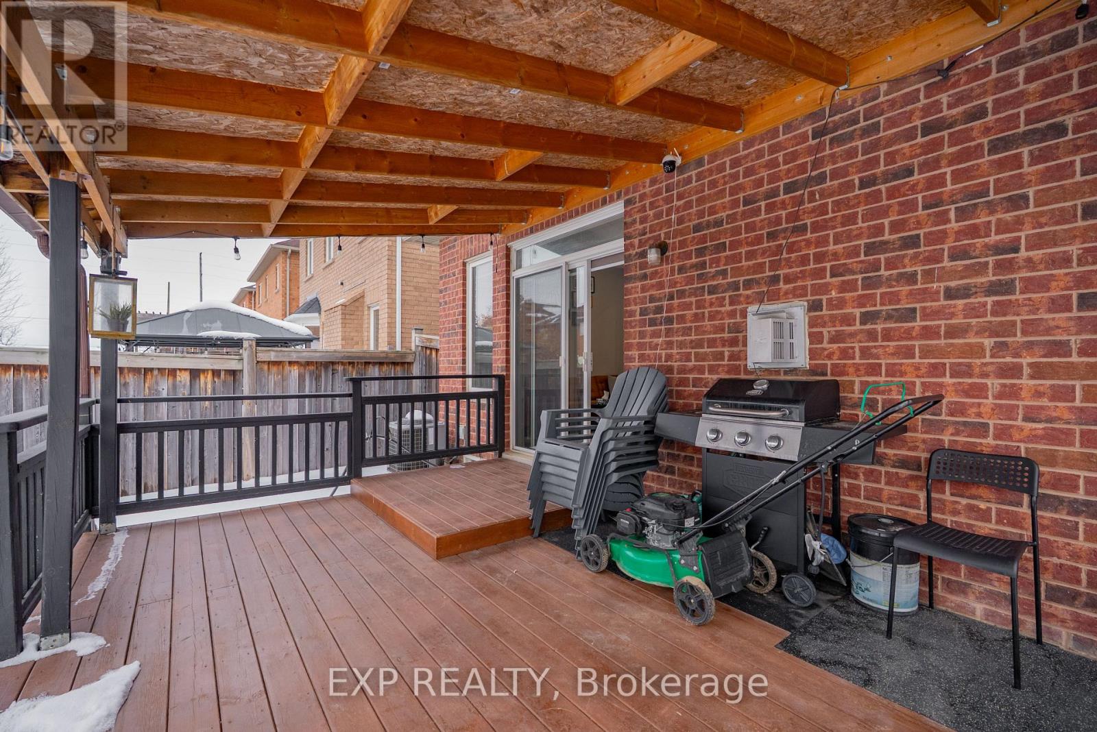 54 Delphinium Way, Brampton, Ontario  L7A 0N4 - Photo 38 - W12798898