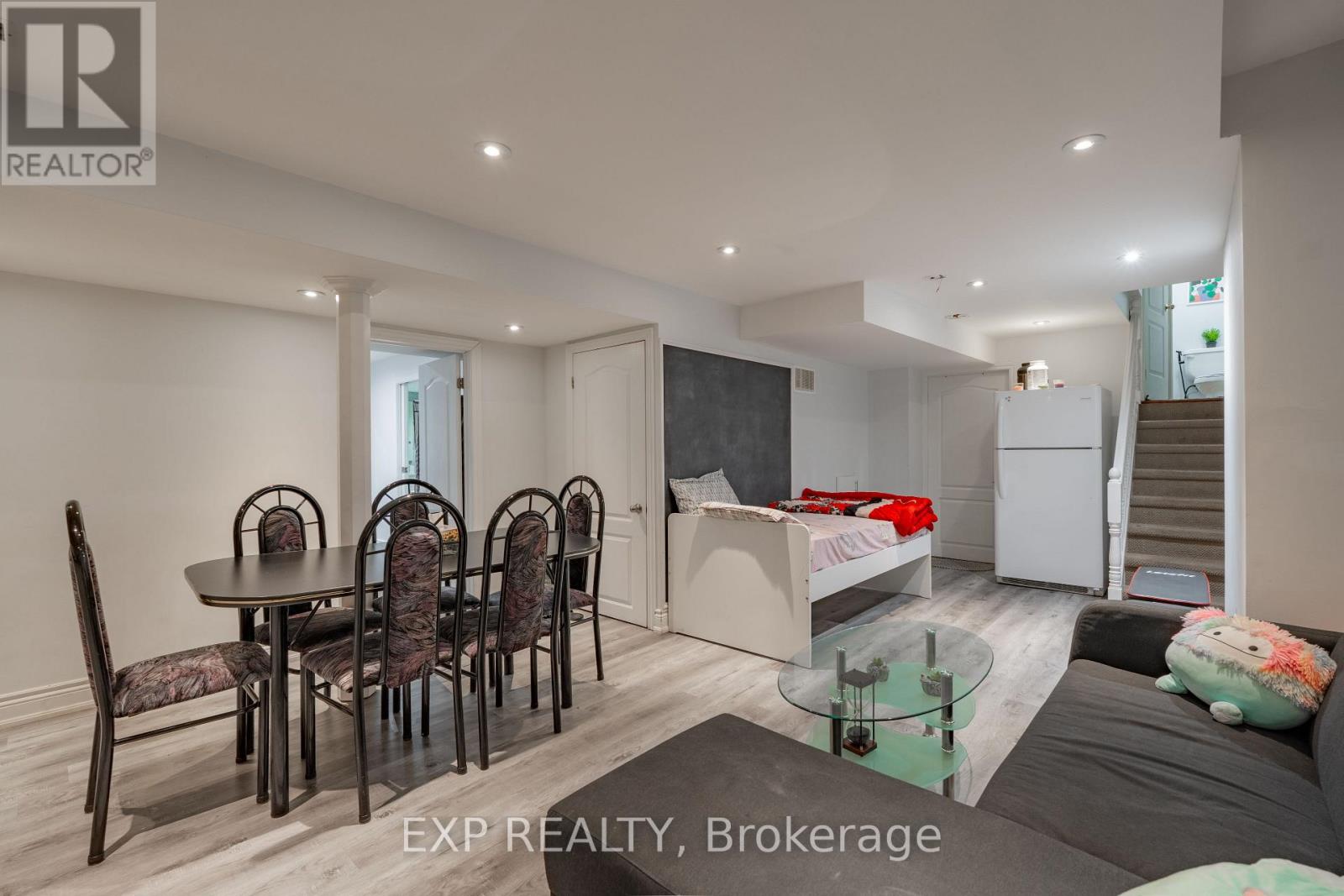 54 Delphinium Way, Brampton, Ontario  L7A 0N4 - Photo 41 - W12798898