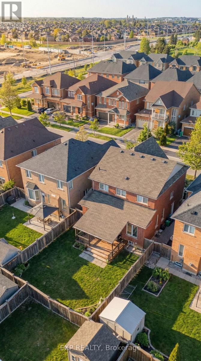 54 Delphinium Way, Brampton, Ontario  L7A 0N4 - Photo 46 - W12798898