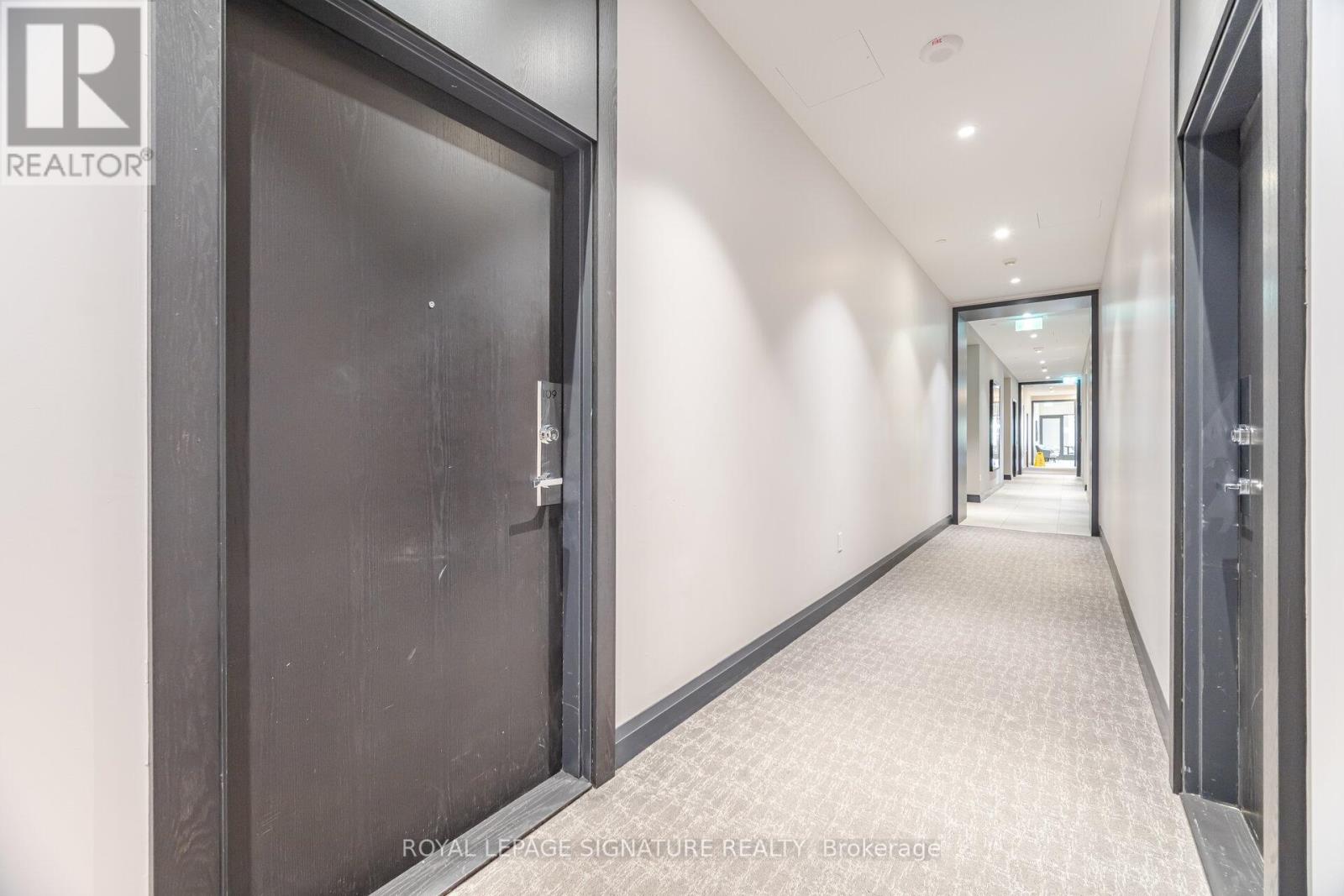 109 - 293 The Kingsway, Toronto, Ontario  M9A 0E8 - Photo 5 - W12798906