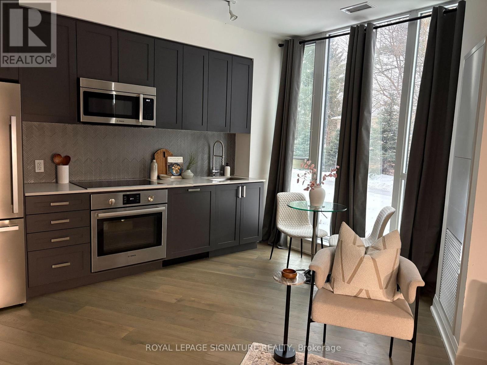 109 - 293 The Kingsway, Toronto, Ontario  M9A 0E8 - Photo 8 - W12798906