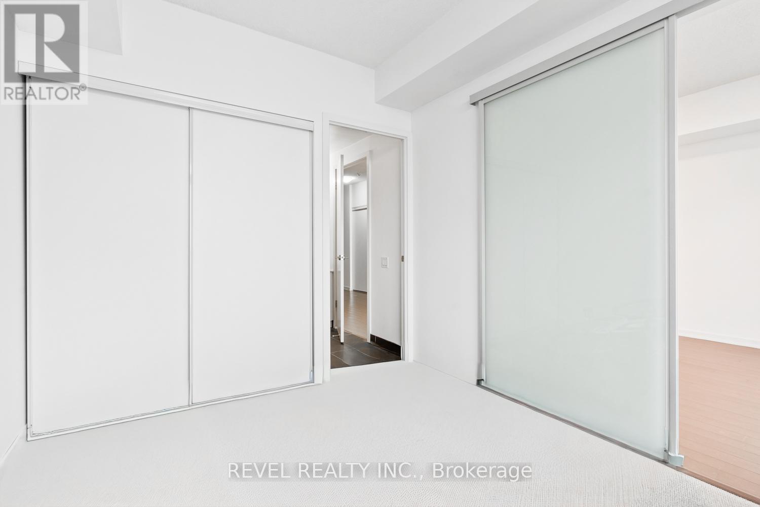 2504 - 105 The Queensway Avenue, Toronto, Ontario  M6S 5B5 - Photo 15 - W12798936