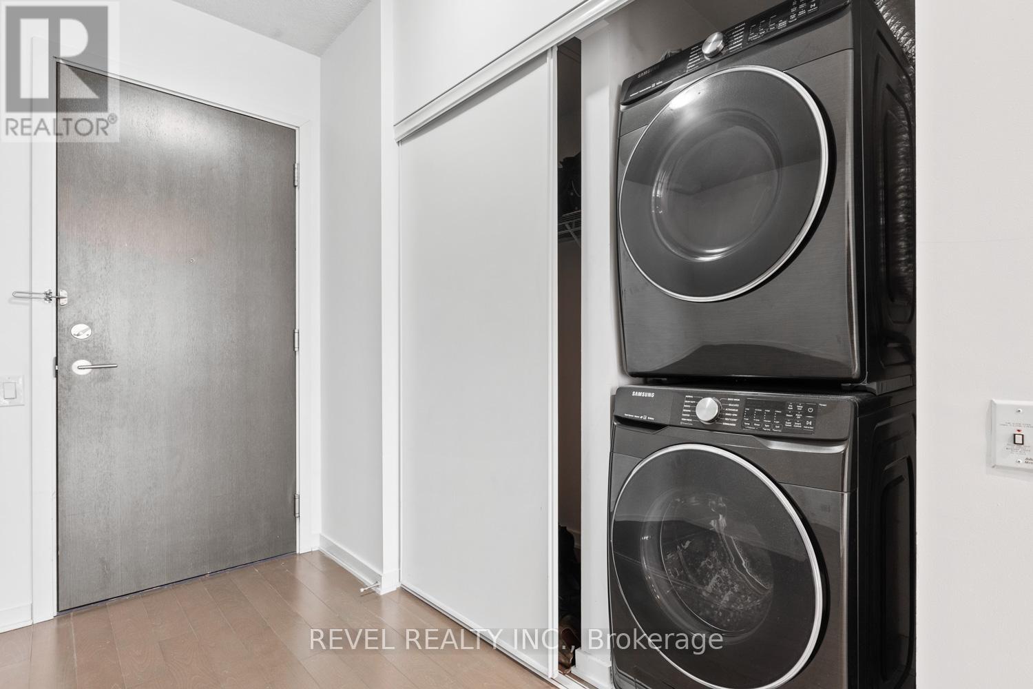 2504 - 105 The Queensway Avenue, Toronto, Ontario  M6S 5B5 - Photo 18 - W12798936