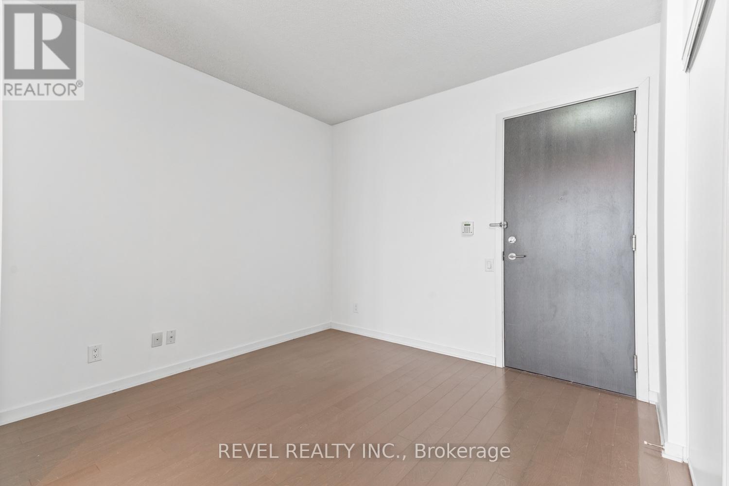 2504 - 105 The Queensway Avenue, Toronto, Ontario  M6S 5B5 - Photo 4 - W12798936