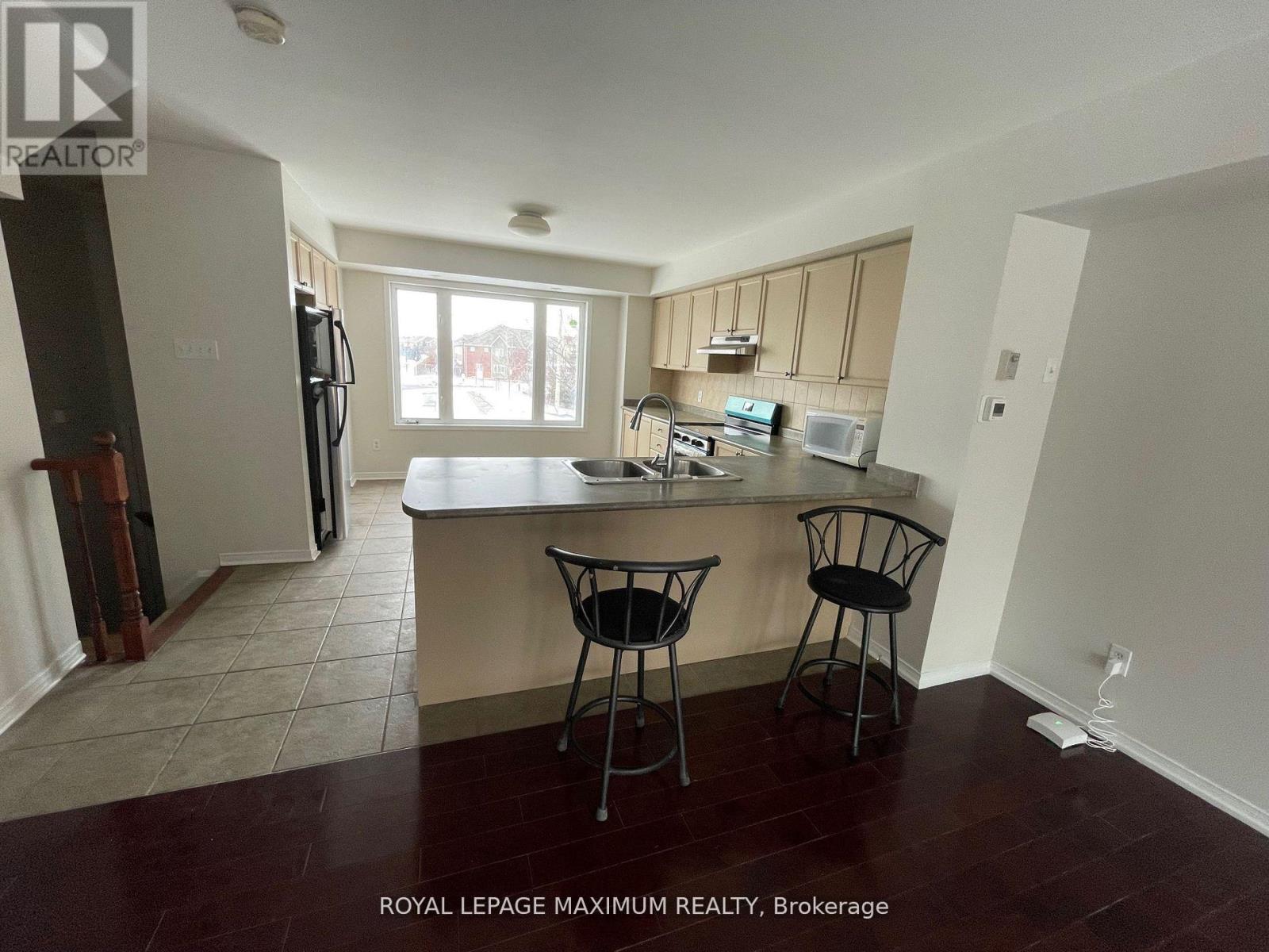 78 - 3066 Eglinton Avenue W, Mississauga, Ontario  L5M 8E4 - Photo 3 - W12798938